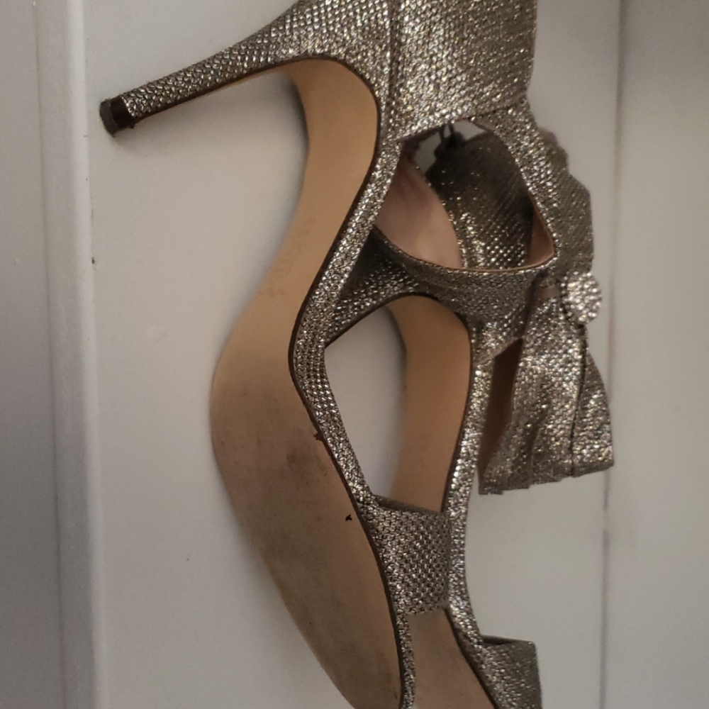 Shoes - Picture 3 of 3
